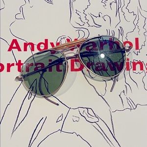 VINTAGE GOLD PILOT AVIATOR SUNGLASSES